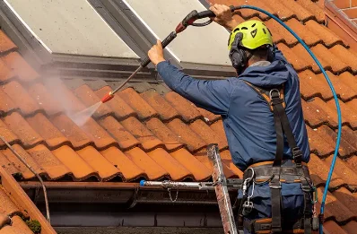 Démoussage et hydrofuge de toiture à Galéria